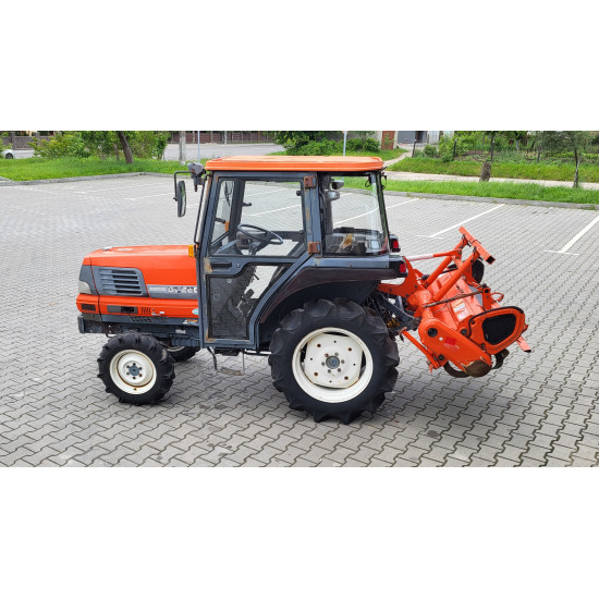 Міні-трактор Kubota GL-220 CAB - Зображення 4