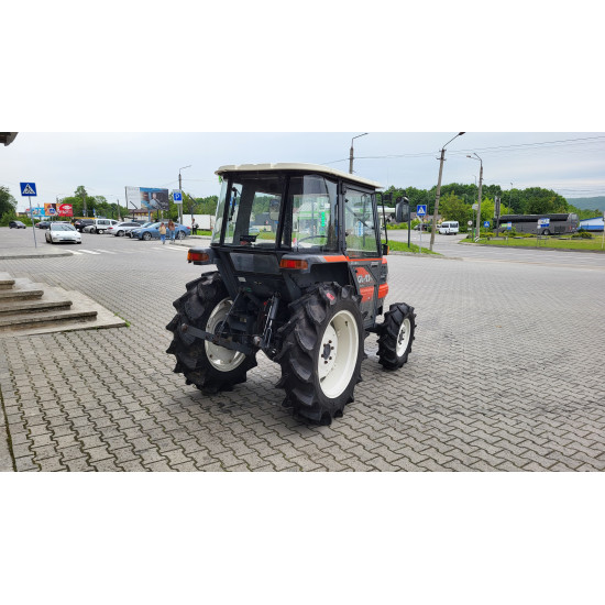 Міні-трактор Kubota GL-27 CAB - Зображення 10