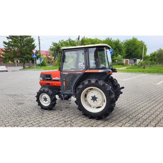 Міні-трактор Kubota GL-27 CAB - Зображення 2