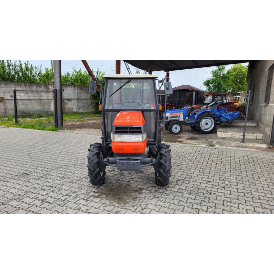 Міні-трактор Kubota GL-27 CAB - Зображення 4