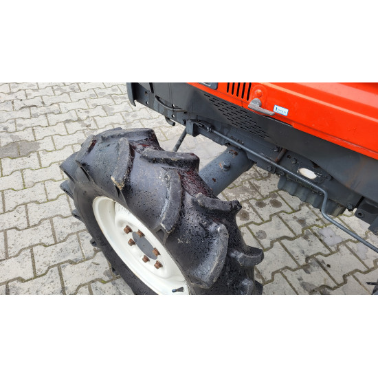 Міні-трактор Kubota GL-27 CAB - Зображення 12