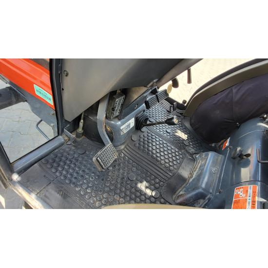 Міні-трактор Kubota GL-32 CAB з грунтофрезою - Зображення 12