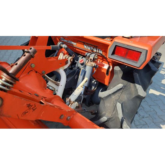 Міні-трактор Kubota L1-215 - Зображення 11