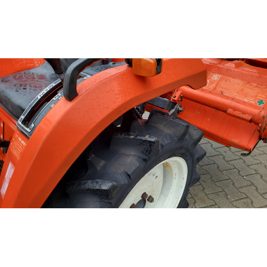 Міні-трактор Kubota X-20 Saturn Front Loader - Зображення 2