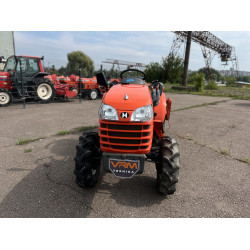 Міні-трактор Hitachi CTX180 (Kubota KB18)