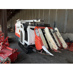 Гусеничний зернозбиральний комбайн Kubota ARN327