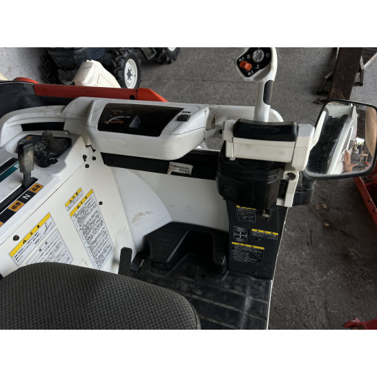 Гусеничний зернозбиральний комбайн Kubota ARN327 - Зображення 4