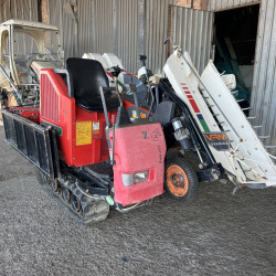 Гусеничний моркв'яно-часниково збиральний комбайн Yanmar HN1