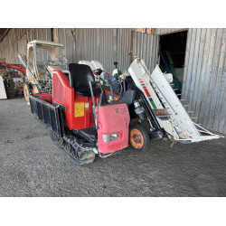 Гусеничний моркв'яно-часниково збиральний комбайн Yanmar HN1