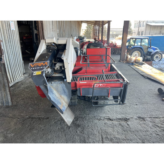 Гусеничний моркв'яно-часниково збиральний комбайн Yanmar HN1 - Зображення 3
