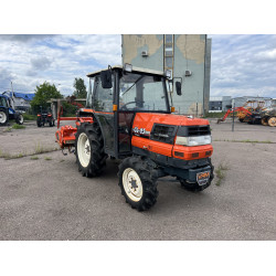 Міні-трактор Kubota GL-25 CAB
