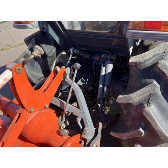 Міні-трактор Kubota GL-29 CAB - Зображення 9