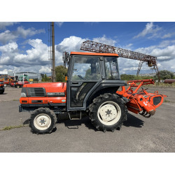 Міні-трактор Kubota GL220 CAB