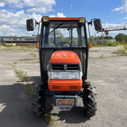 Міні-трактор Kubota GL220 CAB