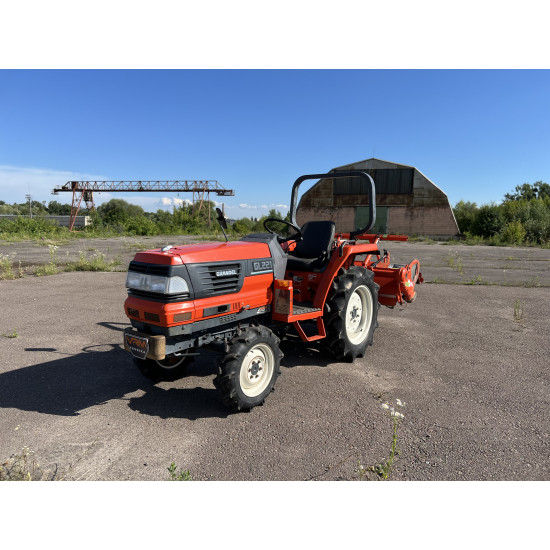 Міні-трактор Kubota GL221 - Зображення 1