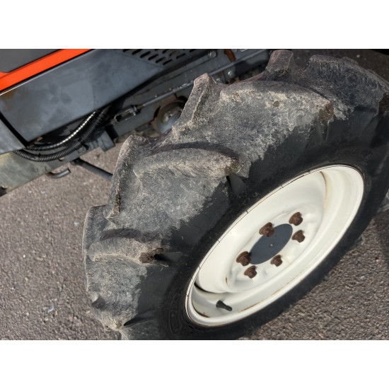 Міні-трактор Kubota GL260 CAB - Зображення 4