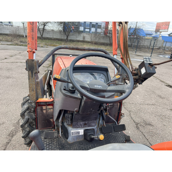 Міні-трактор Kubota GL260 Front Loader - Зображення 5