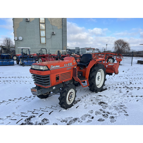 Міні-трактор Kubota L1-235 - Зображення 1