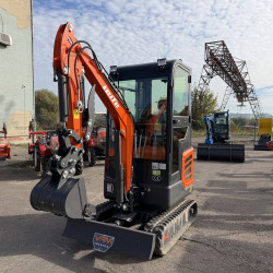 Міні-екскаватор LeiTe LT1018 CAB BASIC