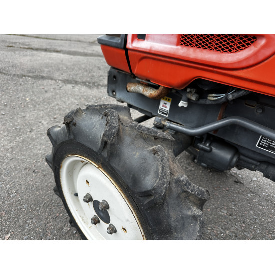 Міні-трактор Hitachi CXT147 (Kubota GB140) - Зображення 9