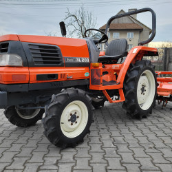 Міні-трактор Kubota GL200