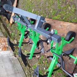 Культиватор міжрядного обробітку